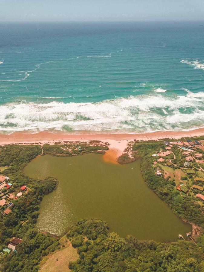 Pousada Uluwatu, Praia Do Rosa Hotel Eksteriør billede